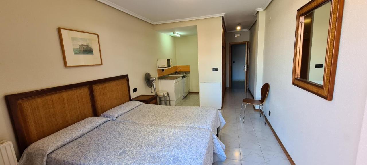 Apartamentos Laredo-Playa Экстерьер фото